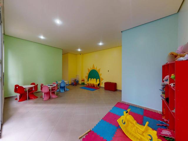 #99 - Apartamento para Venda em Porto Alegre - RS - 2