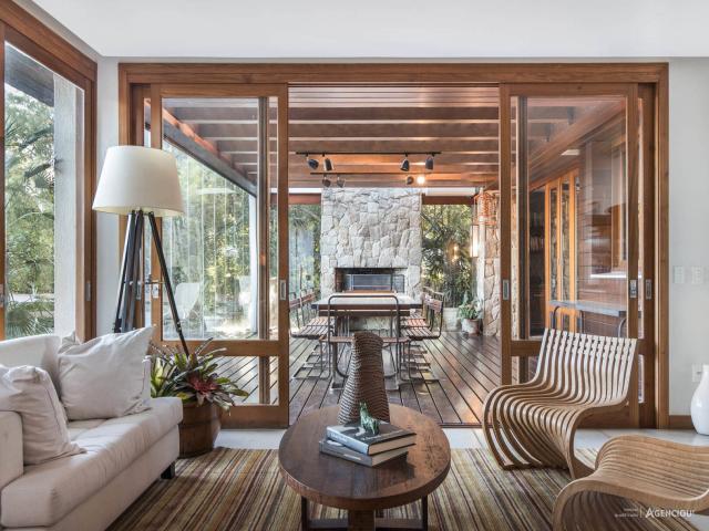 #143 - Casa para Venda em Porto Alegre - RS - 1